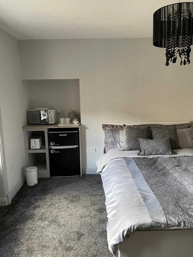 Hôtel Plumbers Arms à Huddersfield Extérieur photo